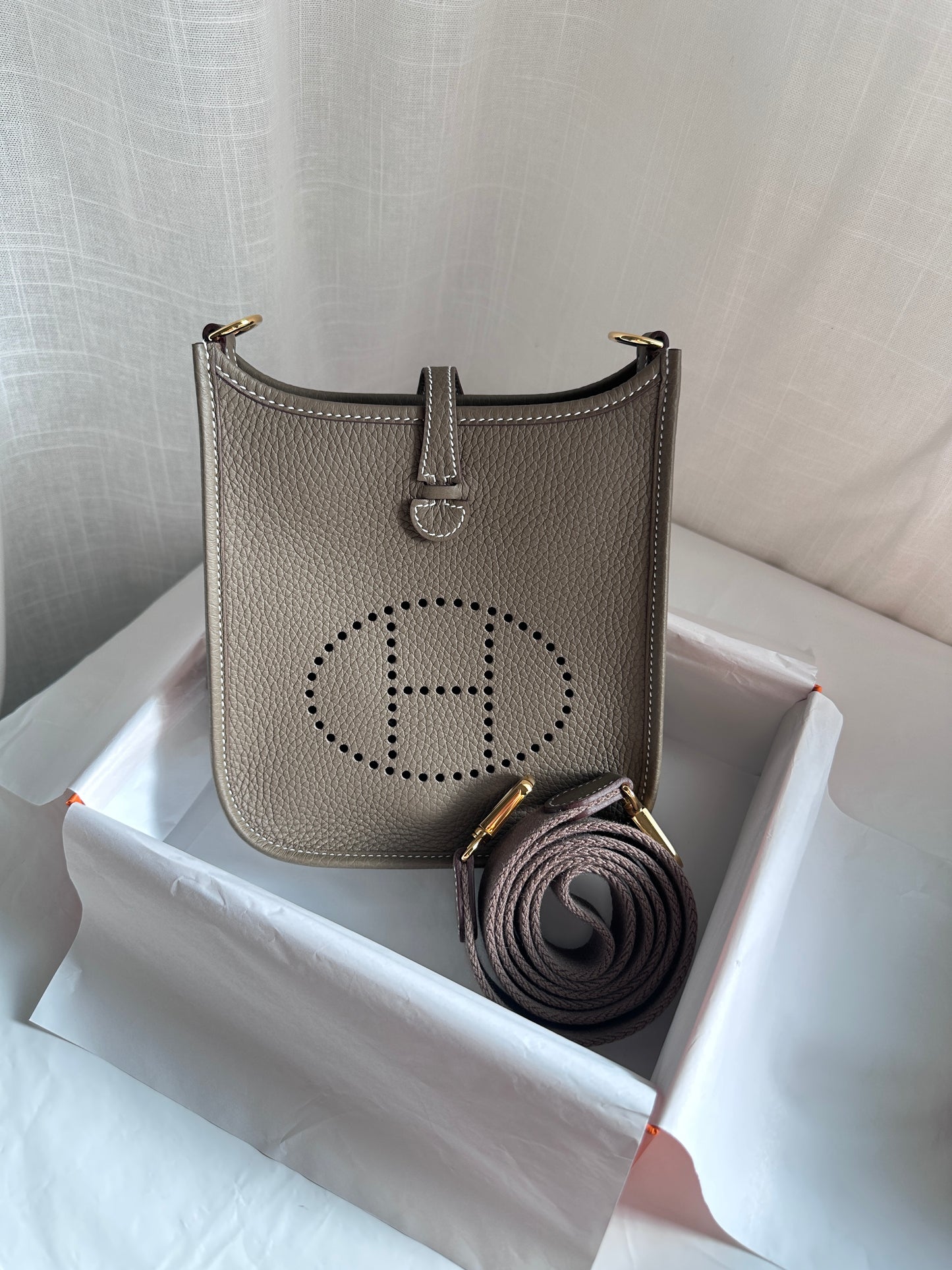 EVELYNE 16 Etoupe/Etoupe GHW