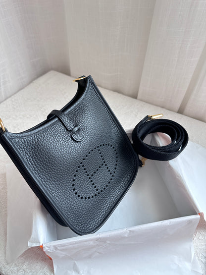 EVELYNE 16 Black GHW