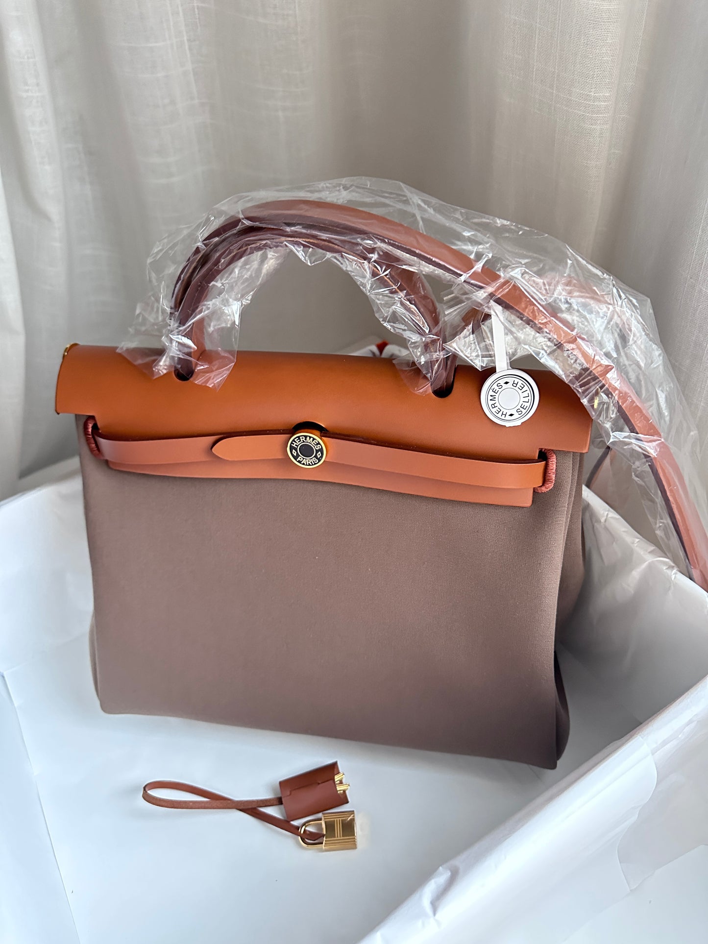 HERBAG 31 Etoupe/Fauve/Ebene LAQUE