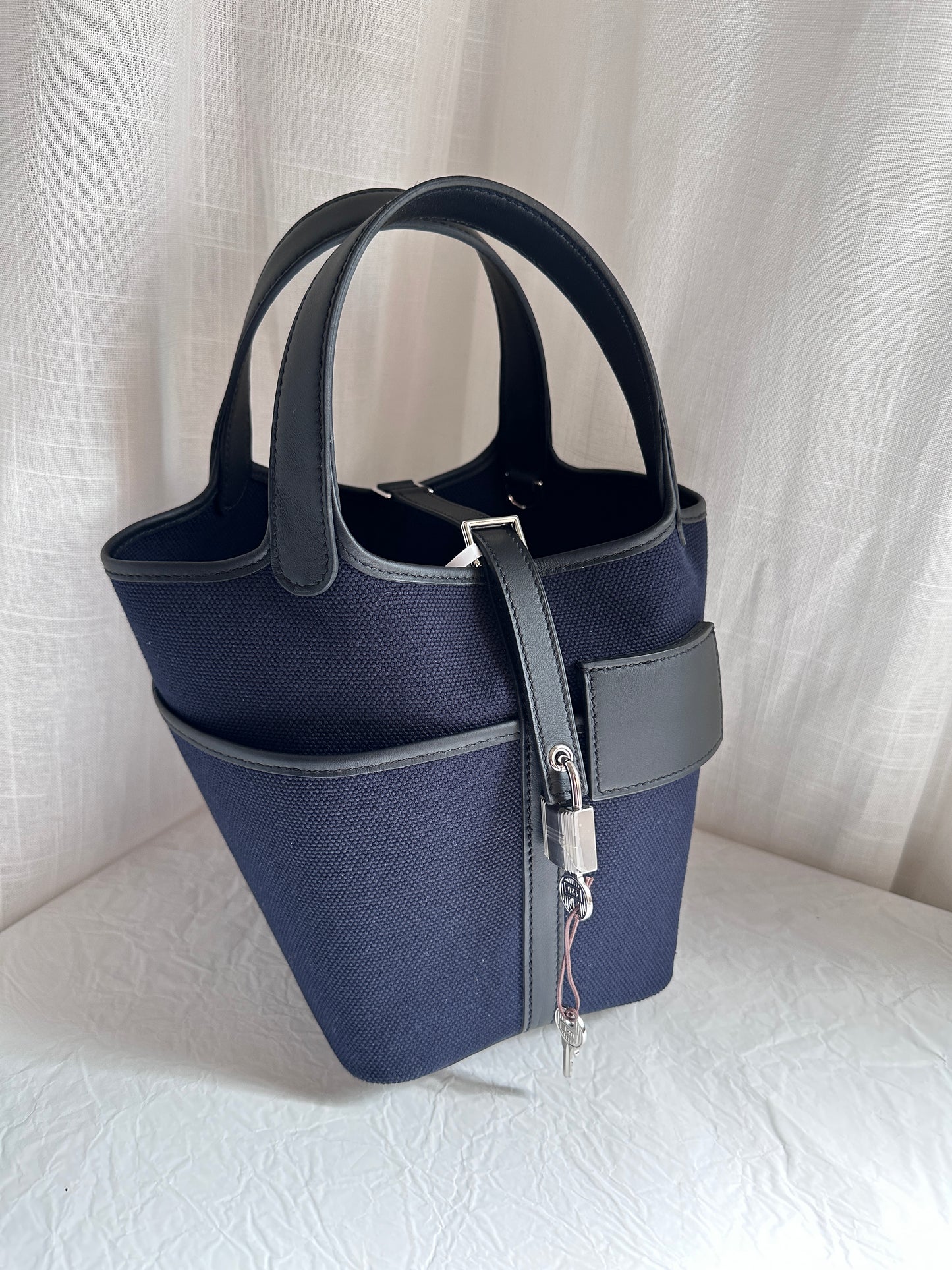 P18 Blue Marine/Black PHW