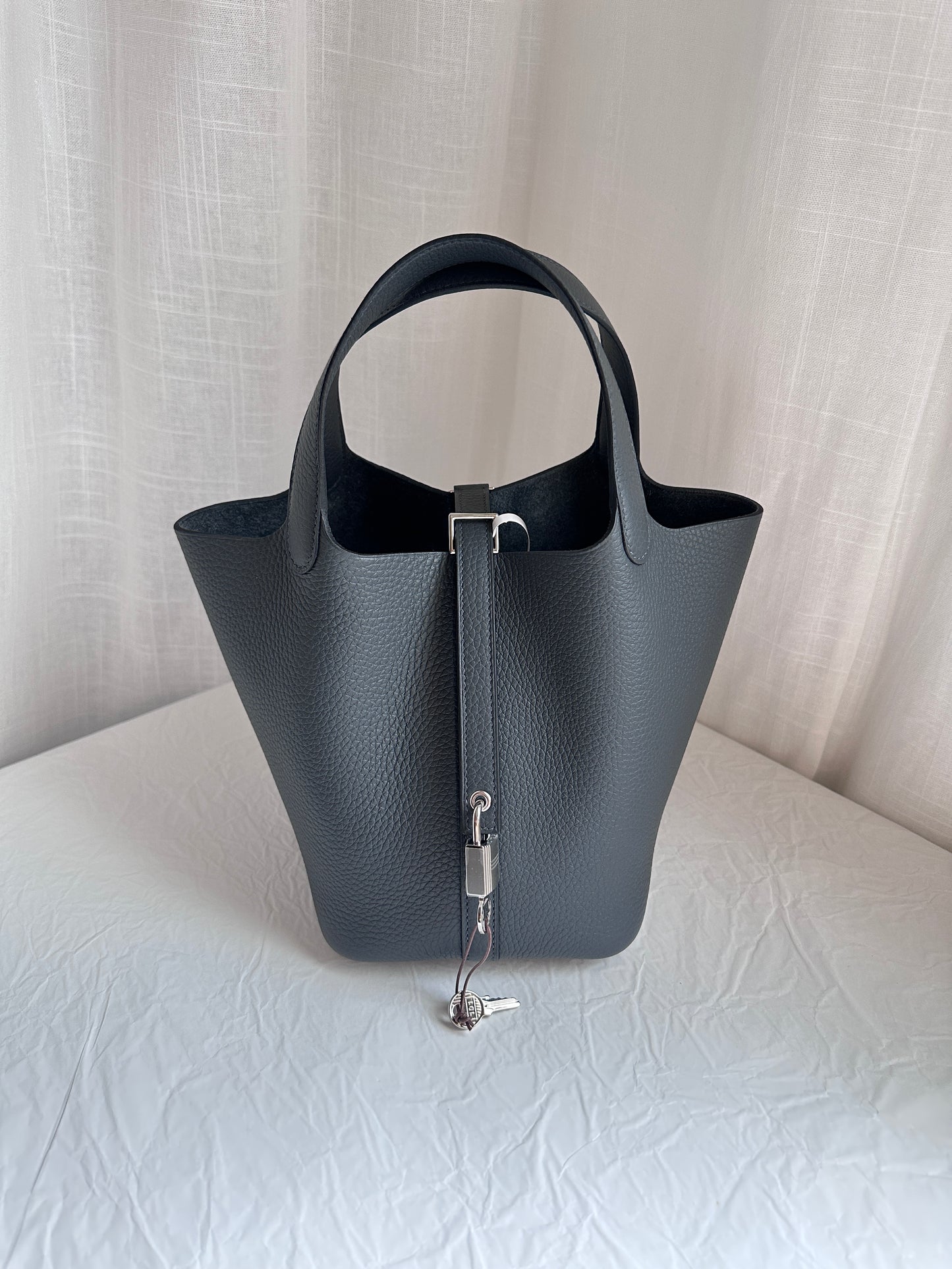 P18 Gris Misty PHW