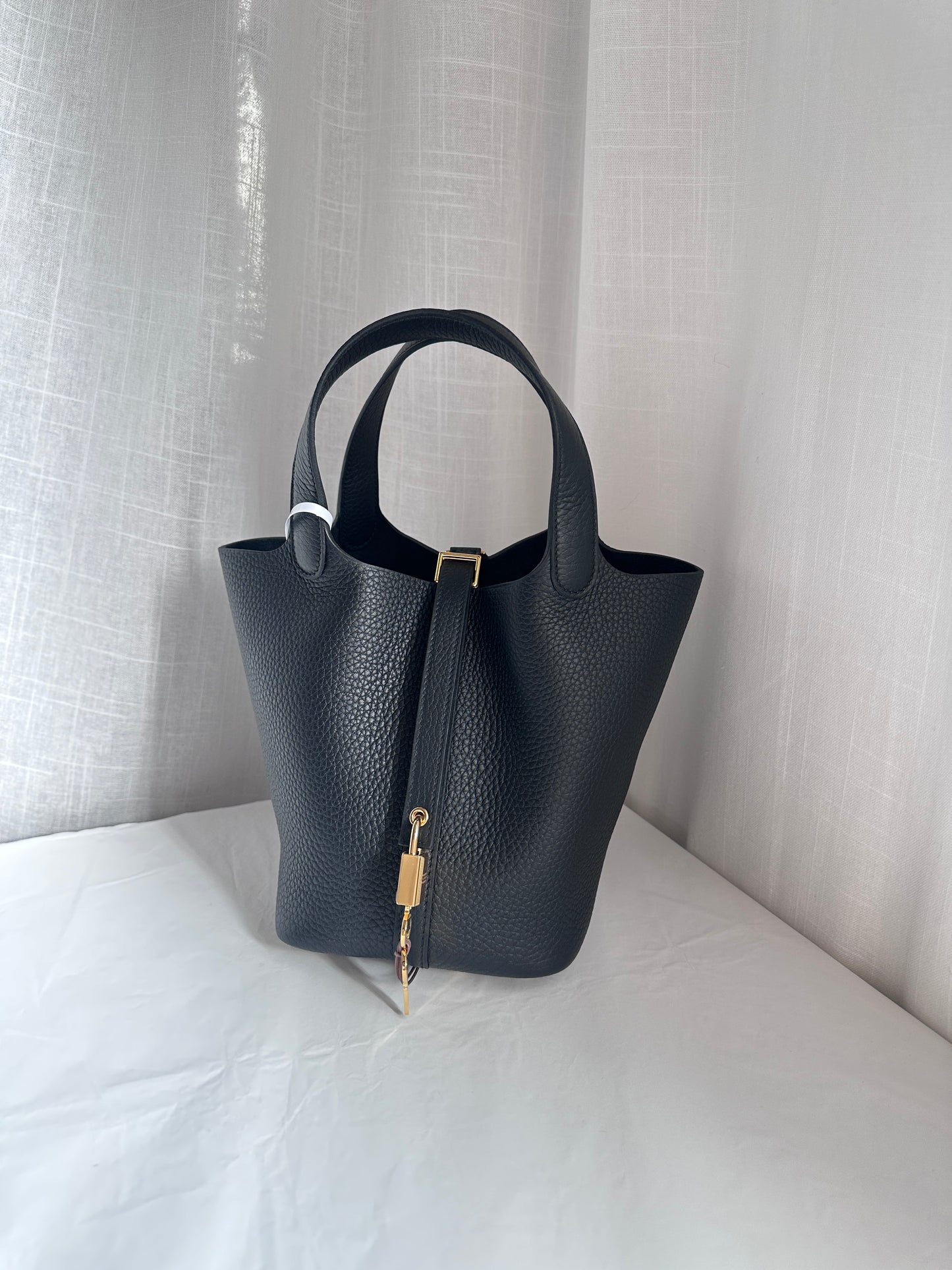 P18 Black GHW