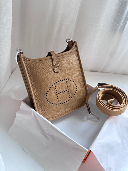 EVELYNE 16 Biscuit/Caramel PHW