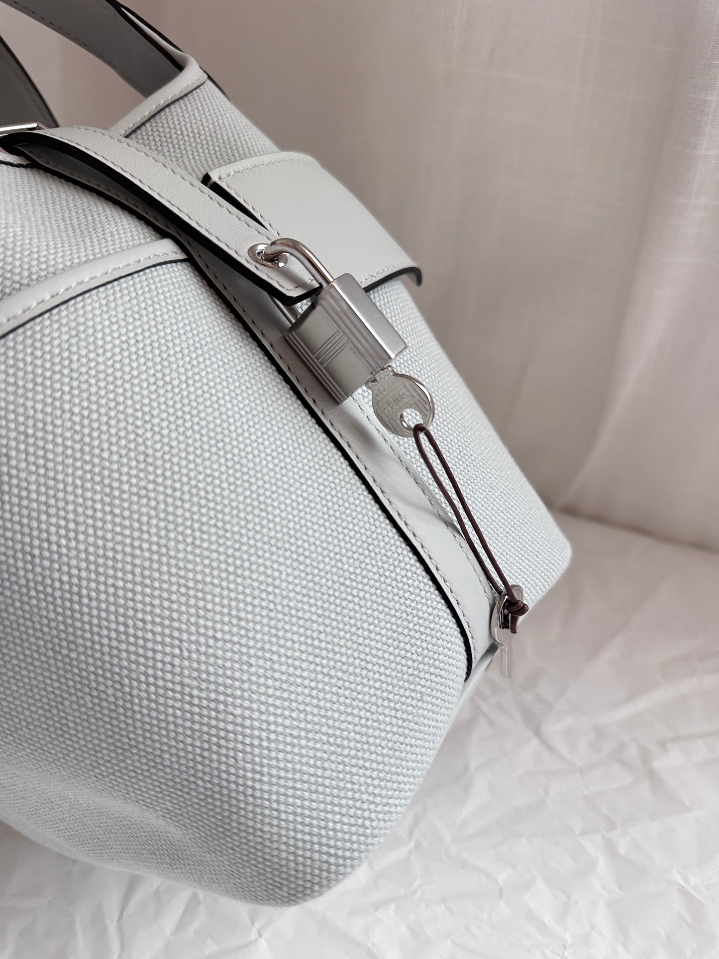 P18 Gris Platine PHW