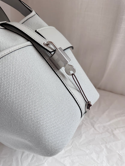 P18 Gris Platine PHW