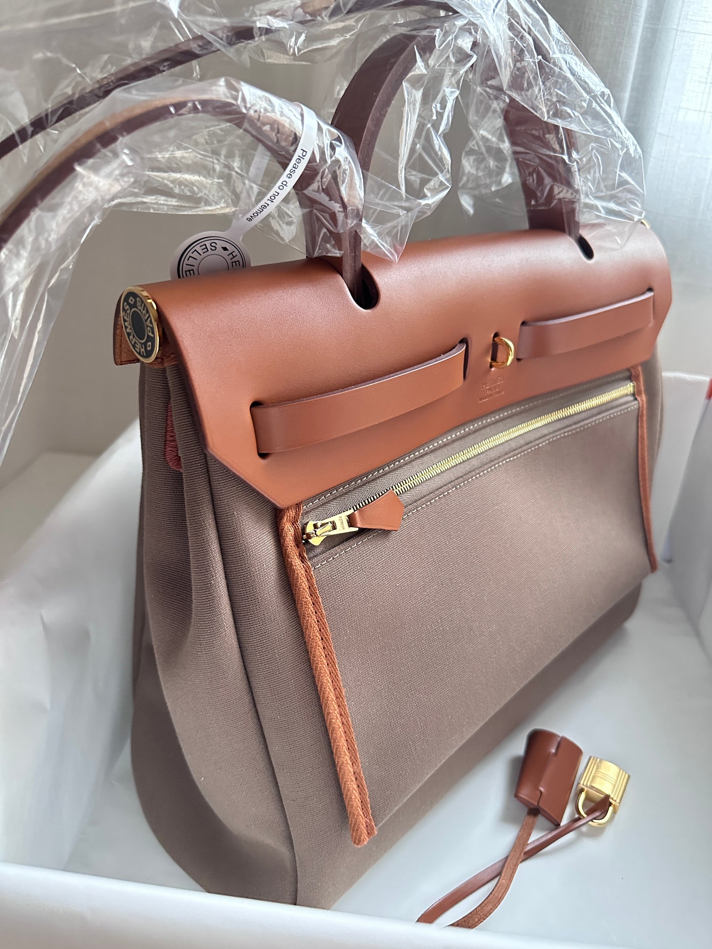 HERBAG 31 Etoupe/Fauve/Ebene LAQUE