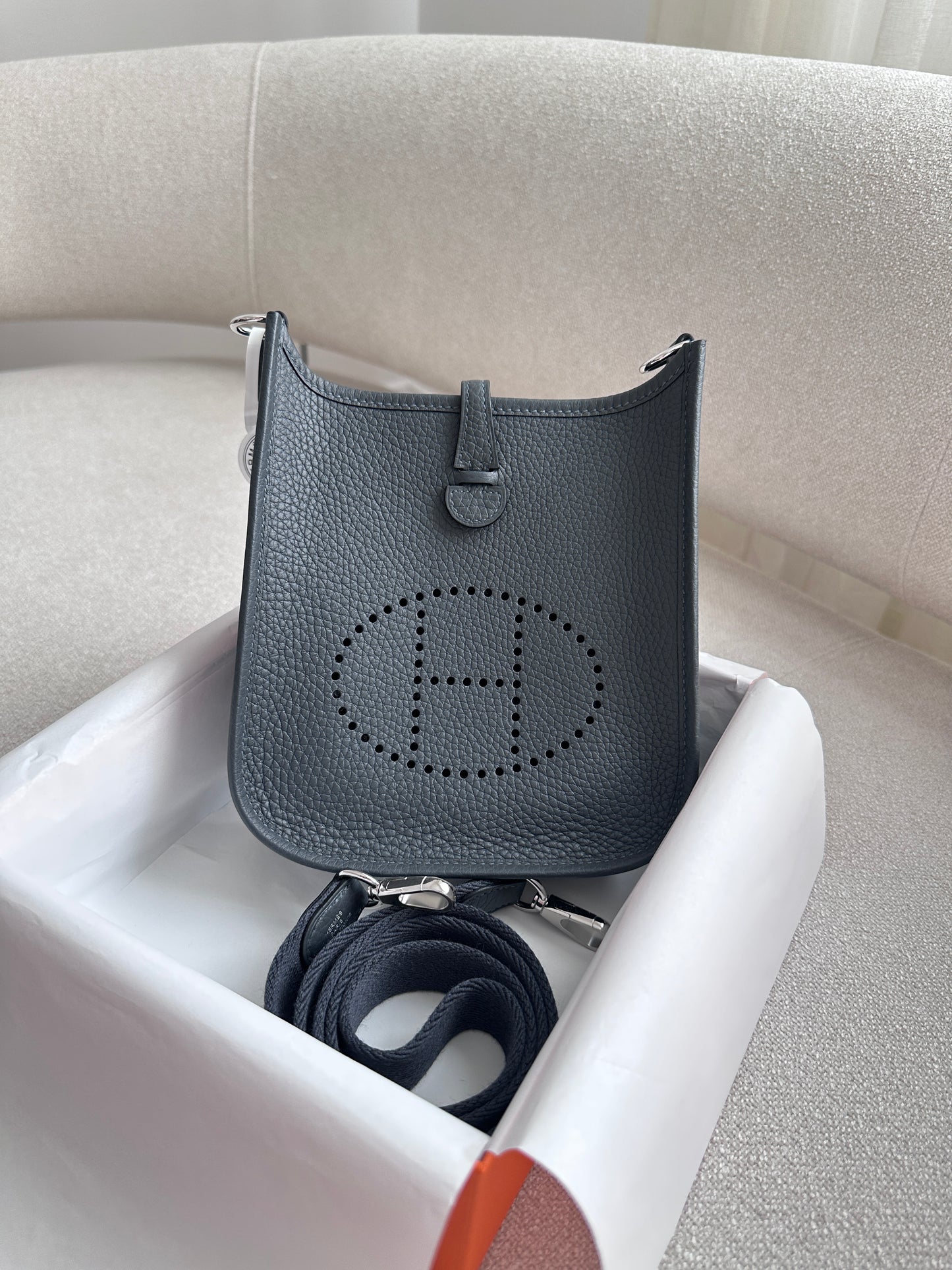 EVELYNE 16 Gris Misty PHW