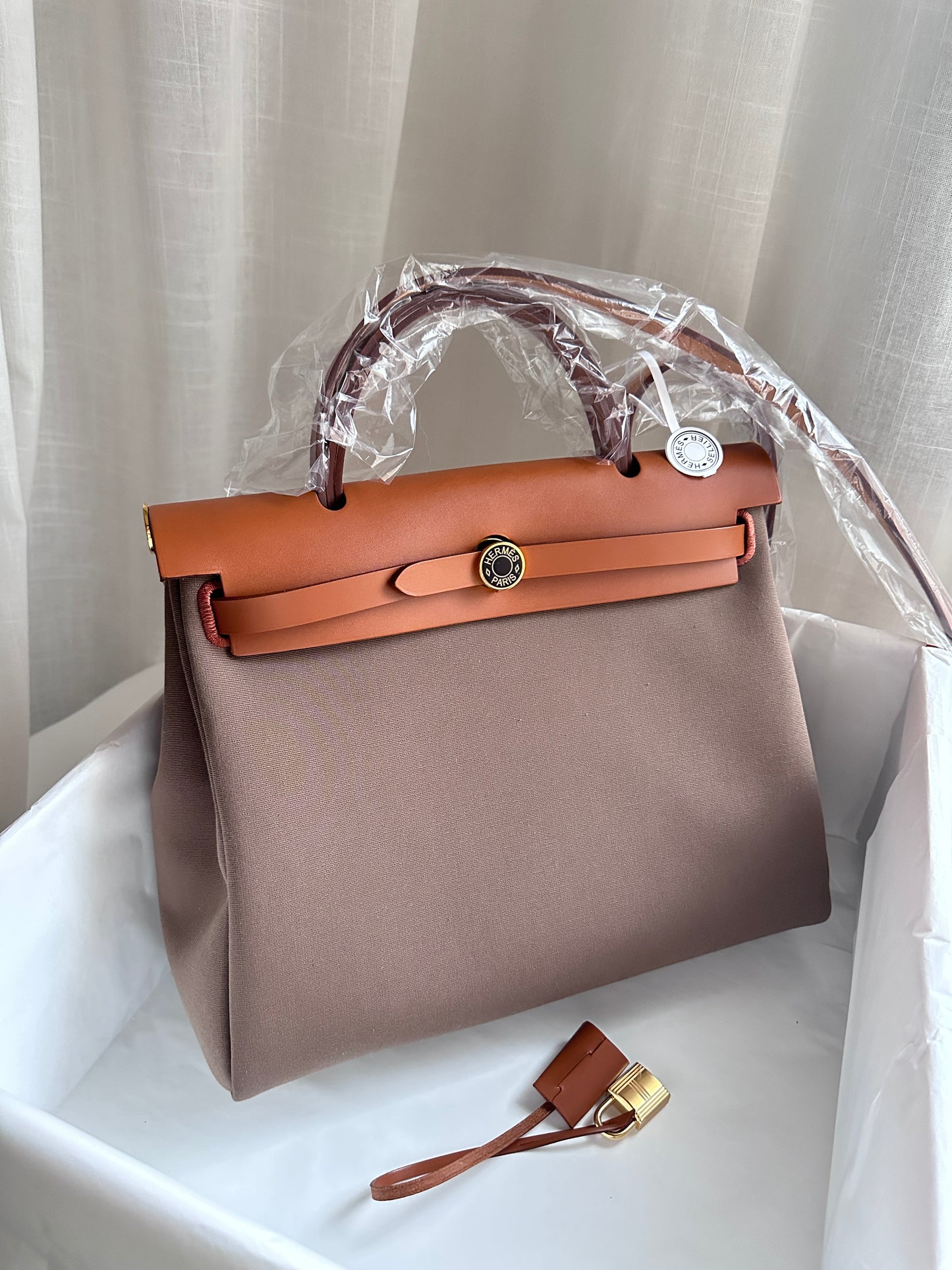 HERBAG 31 Etoupe/Fauve/Ebene LAQUE