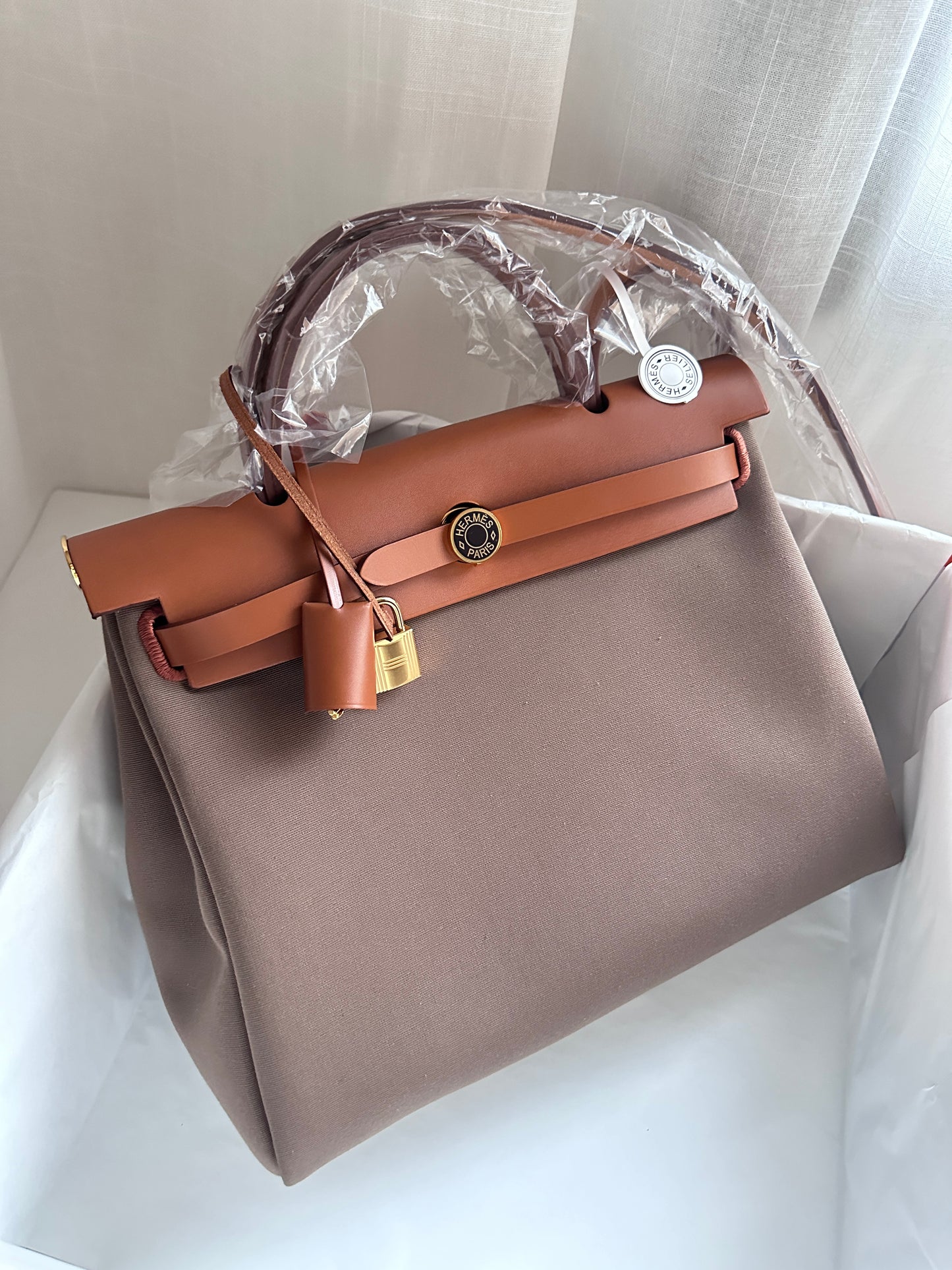 HERBAG 31 Etoupe/Fauve/Ebene LAQUE