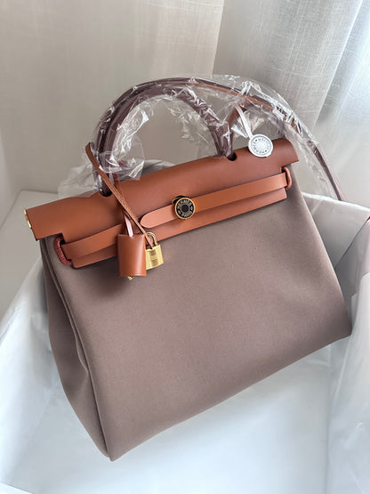 HERBAG 31 Etoupe/Fauve/Ebene LAQUE