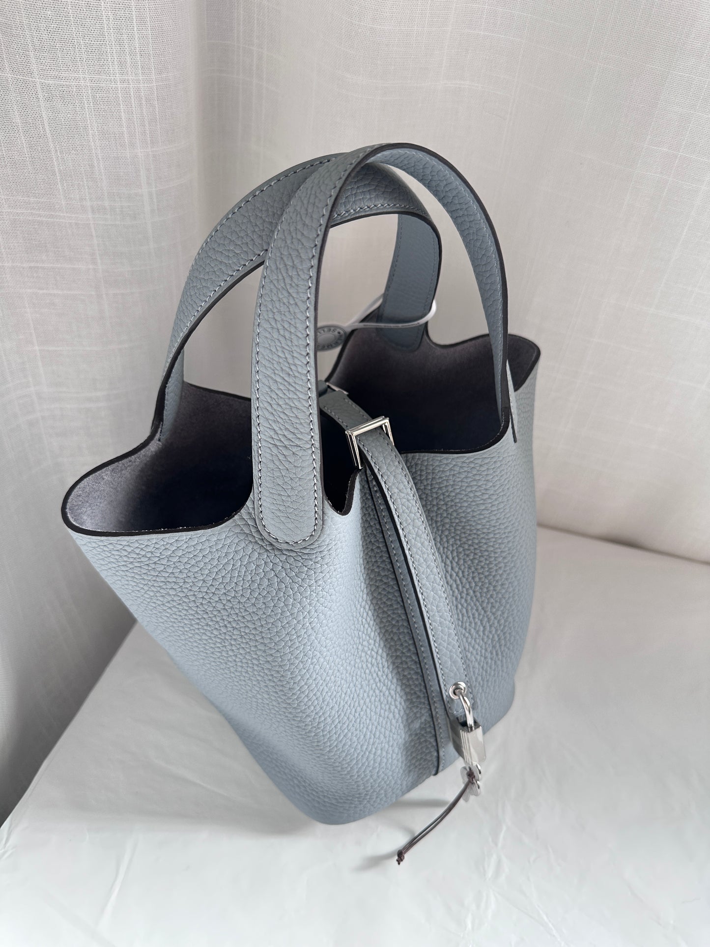 P18 Gris Pantin PHW