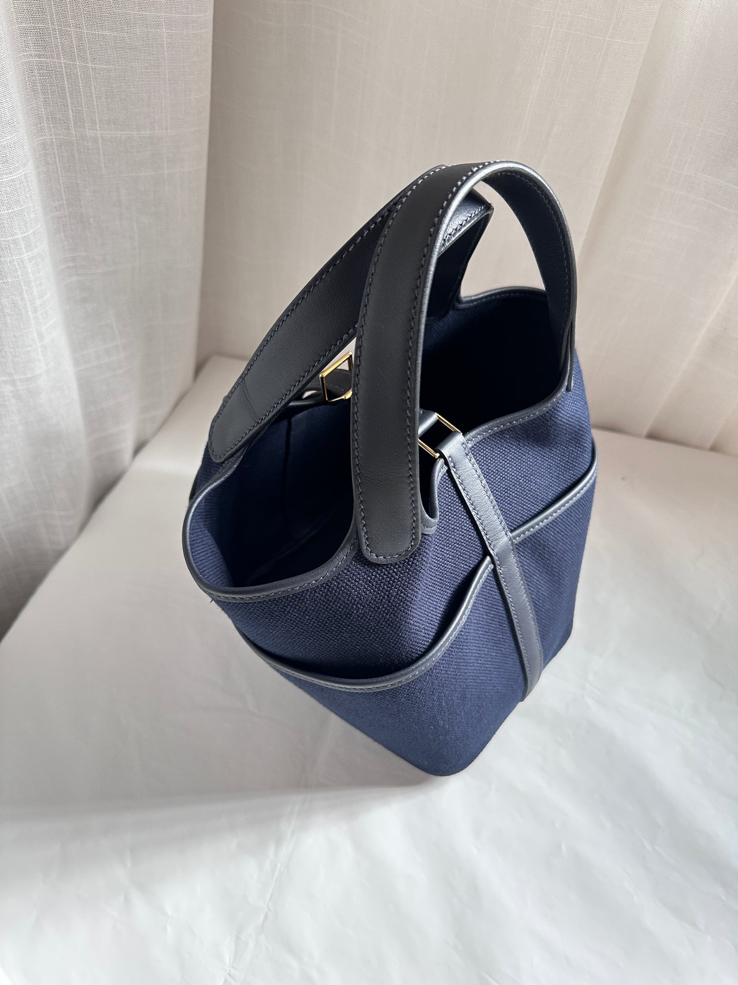 P18 Blue Marine/Caban GHW