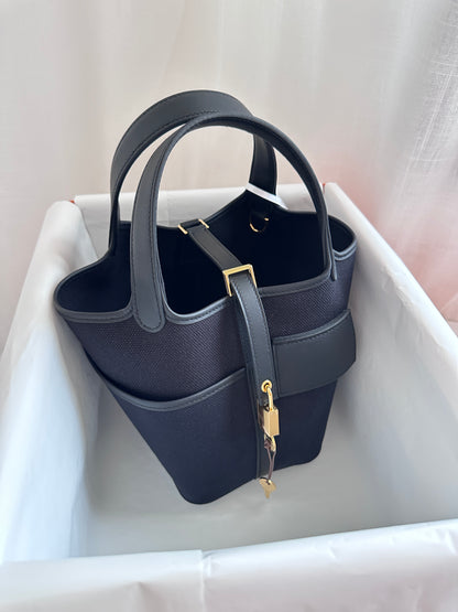 P18 Black GHW