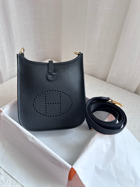 EVELYNE 16 Black GHW