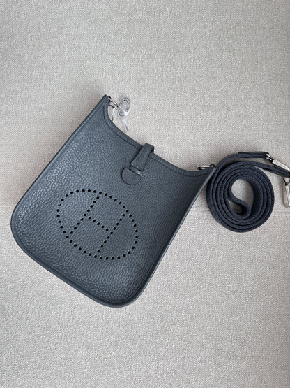 EVELYNE 16 Gris Misty PHW